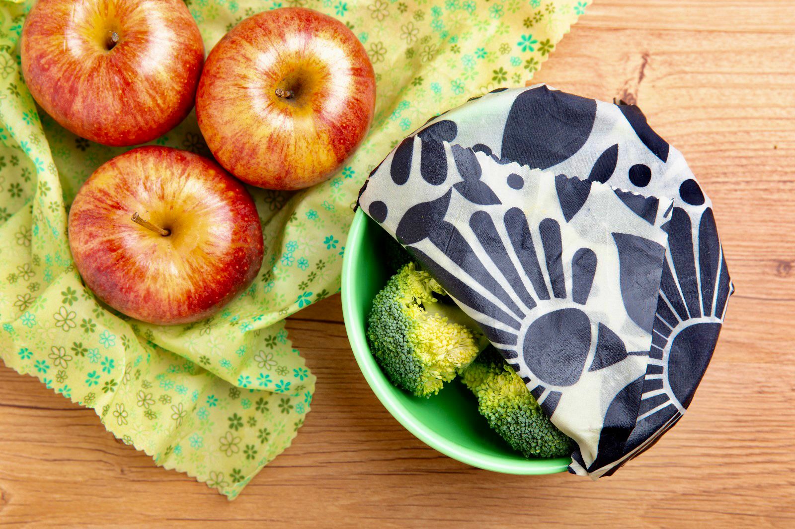 DIY Plastic-free Reusable Beeswax Food Wrap (Online event)